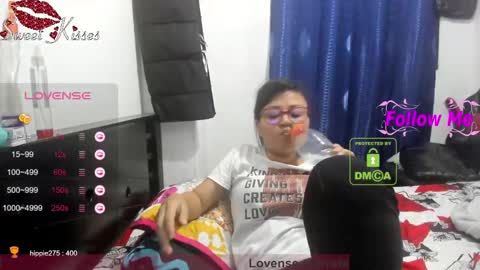 Snapshot of bonnie_lam_ chatting on January 26, 3:06 am bonnie lam hello welcome to my room I hope you have fun and you can reach your maximum pleasure here with me online show from January 26, 3:06 am