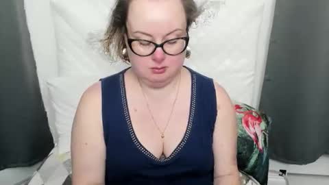 Bonnie online show from February 9, 5:21 am