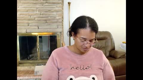 Queen Bon Vivantt online show from October 24, 6:04 pm