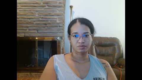 Snapshot of bonvivantb chatting on September 19, 12:48 pm Queen Bon Vivantt online show from September 19, 12:48 pm