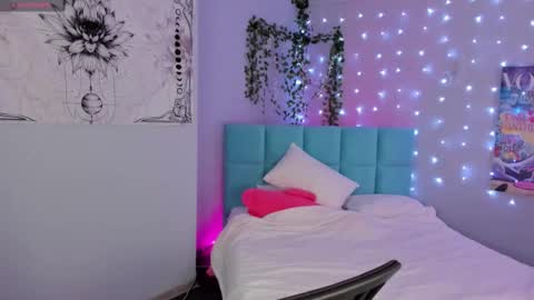 Milena online show from March 23, 3:01 am