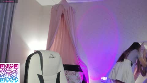 Snapshot of booozekirs_ chatting on October 10, 2:27 am Milena online show from October 10, 2:27 am