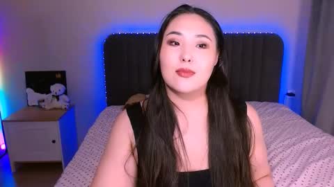 Mona online show from February 24, 11:14 pm