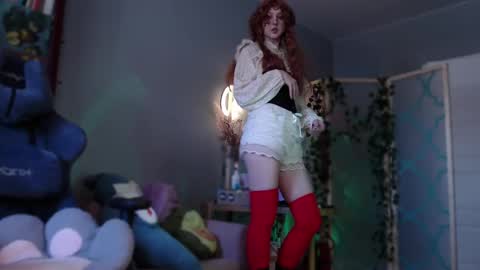 Snapshot of brandy_queen chatting on March 10, 11:45 am Aurorabut ur dad just calls me Rory online show from March 10, 11:45 am