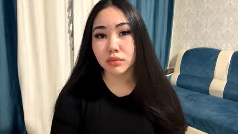 Aypril   online show from November 10, 1:50 pm