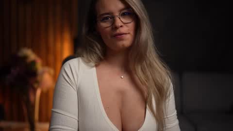 Alex online show from March 3, 4:32 am