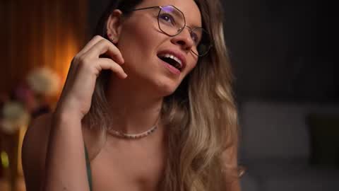 Alex online show from November 15, 5:08 am