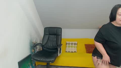 Snapshot of brenda_skye chatting on December 13, 5:27 am Brenda Skye online show from December 13, 5:27 am