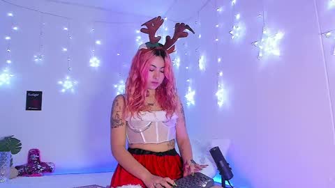 Snapshot of bri_cullen chatting on December 25, 3:18 am Bri cullen online show from December 25, 3:18 am