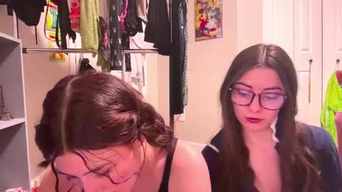 Snapshot of briadominick chatting on February 20, 3:01 am Brianna3 online show from February 20, 3:01 am