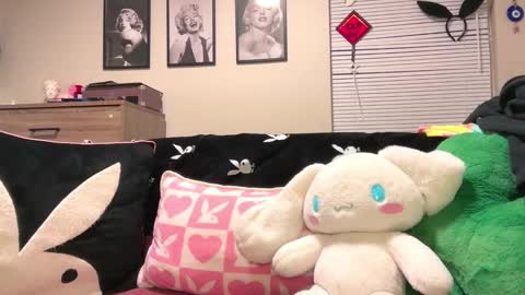 Snapshot of briadominick chatting on December 4, 3:48 am Brianna3 online show from December 4, 3:48 am