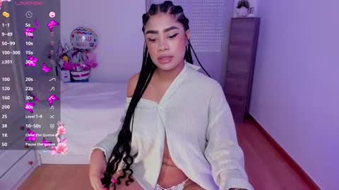 Snapshot of briana_walker chatting on September 17, 10:35 am briana online show from September 17, 10:35 am