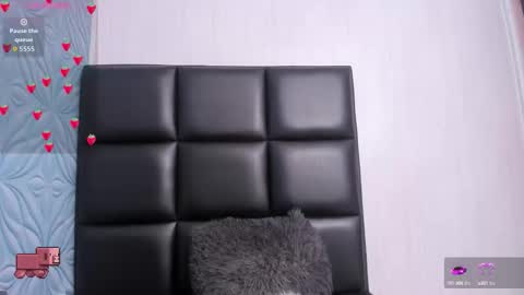 Snapshot of brianna_hard chatting on October 5, 4:17 am Brianna online show from October 5, 4:17 am