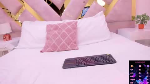 Brianna  online show from September 10, 12:05 pm