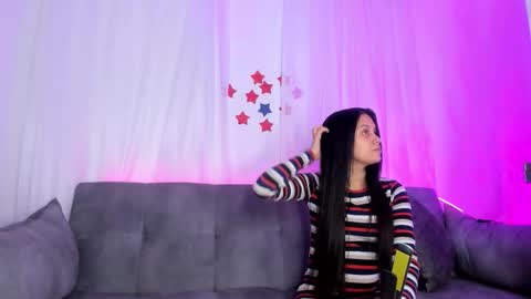 Snapshot of briannasweet_01 chatting on October 17, 1:47 pm Brianna online show from October 17, 1:47 pm