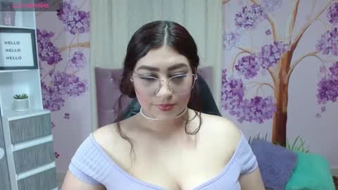Snapshot of briathomas chatting on October 7, 3:55 am DAYANNA online show from October 7, 3:55 am