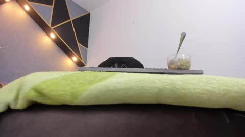 BRIGITTE online show from February 26, 2:21 am