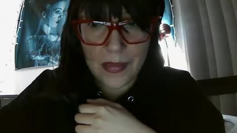Brina Moon online show from January 2, 6:40 am