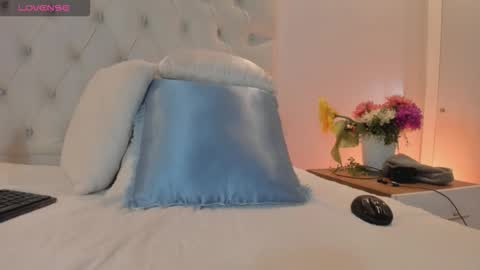 Brithany Rousee online show from October 25, 6:48 pm