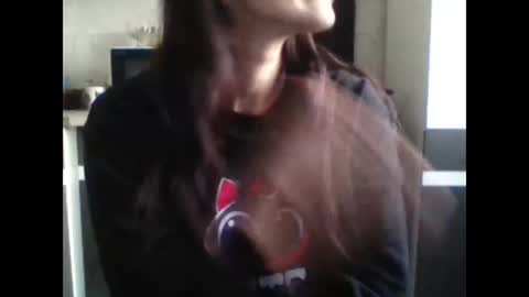 Snapshot of britneyamy chatting on December 21, 2:15 pm Britney online show from December 21, 2:15 pm