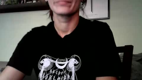 Snapshot of britneyamy chatting on October 2, 4:01 pm Britney online show from October 2, 4:01 pm