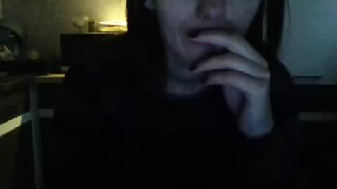Snapshot of britneyamy chatting on December 27, 2:44 pm Britney online show from December 27, 2:44 pm