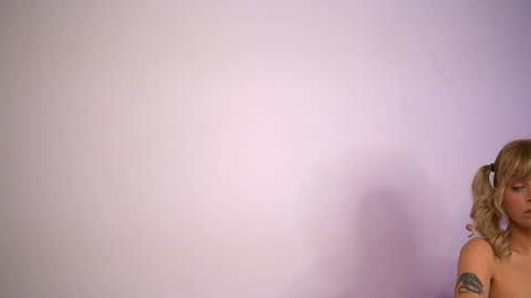 britneyhudson online show from October 26, 5:14 am