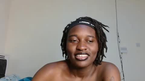 broken_haloo online show from March 5, 10:44 am