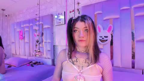 Snapshot of broklin_white23 chatting on February 27, 1:07 pm online show from February 27, 1:07 pm