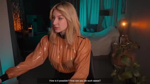 Anna online show from December 16, 3:51 pm