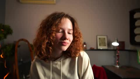 Tess online show from April 23, 2:30 pm