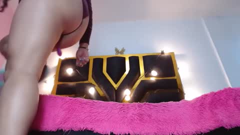 bruneleti_sex online show from December 21, 12:38 pm