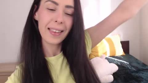 Ellis online show from March 15, 7:32 am