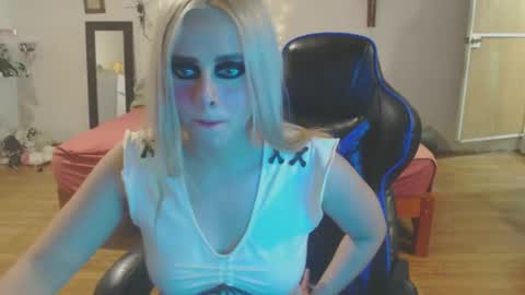 Isabella but call me isa  online show from October 30, 4:37 am