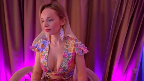 bubbling_crush online show from February 22, 4:40 am