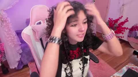 Snapshot of bunny_curly chatting on October 7, 2:21 pm Bunny online show from October 7, 2:21 pm