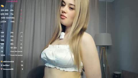 Theya online show from December 19, 7:44 am