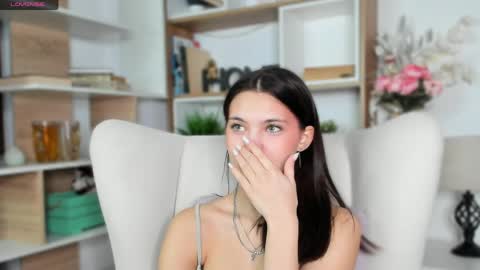 Aria online show from April 19, 8:14 am