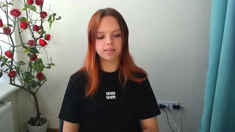 Snapshot of bunnybloom_ chatting on September 30, 5:46 am Ariel online show from September 30, 5:46 am