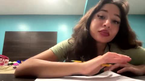 bunnycake00 online show from November 18, 8:15 am