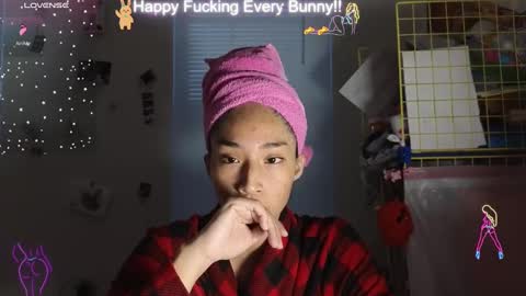 Snapshot of bunnycheekz chatting on January 6, 10:05 pm Tokki  bunny  online show from January 6, 10:05 pm