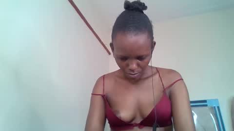 Snapshot of bunnydiva_ chatting on October 9, 12:09 pm bunnydiva_ online show from October 9, 12:09 pm
