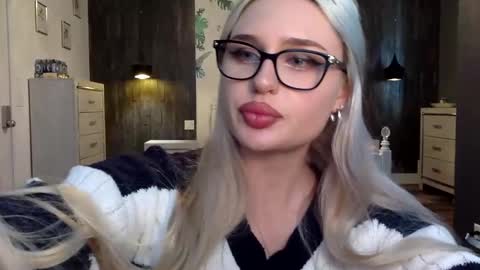 Snapshot of bunnykhalessi chatting on October 15, 9:50 pm OnlyFans BunnyKhalessi online show from October 15, 9:50 pm