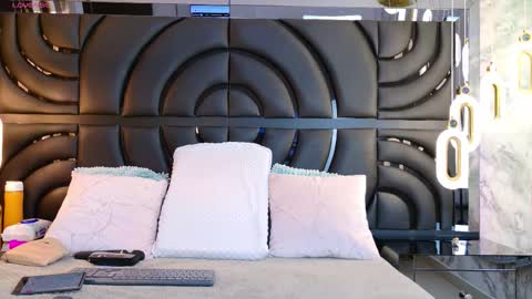 Bunny online show from November 21, 1:13 pm