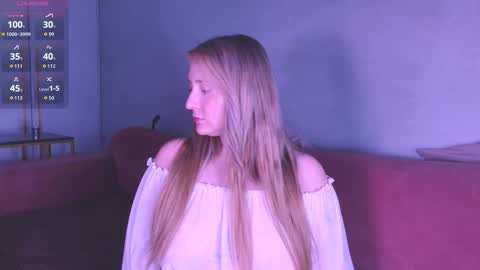 Snapshot of burn_lissa chatting on October 20, 7:50 pm Lissa online show from October 20, 7:50 pm