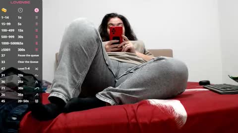 Emma online show from November 9, 6:26 pm