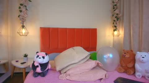 Candace online show from June 11, 12:32 am