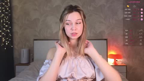 Snapshot of call__me_mommy_ chatting on January 25, 2:41 pm Nancy Please thumbs up me online show from January 25, 2:41 pm