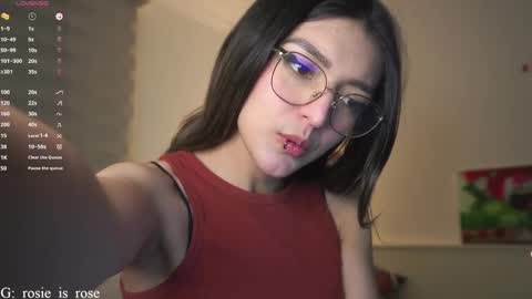 Snapshot of call_me_rosie chatting on February 23, 3:07 am online show from February 23, 3:07 am