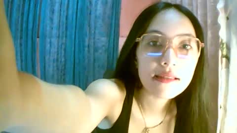 Freya online show from October 3, 3:00 am